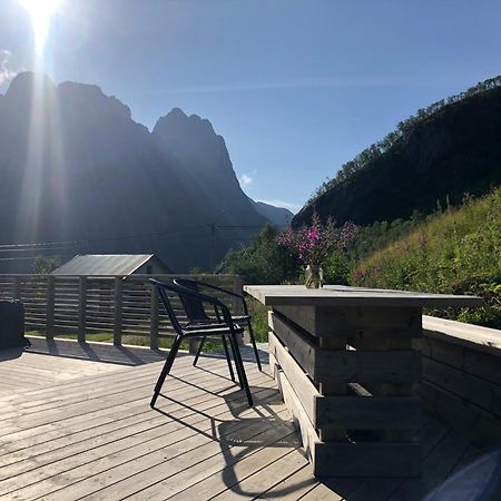 Segla Guesthouse - With View Of Fjord Fjordgard Bagian luar foto