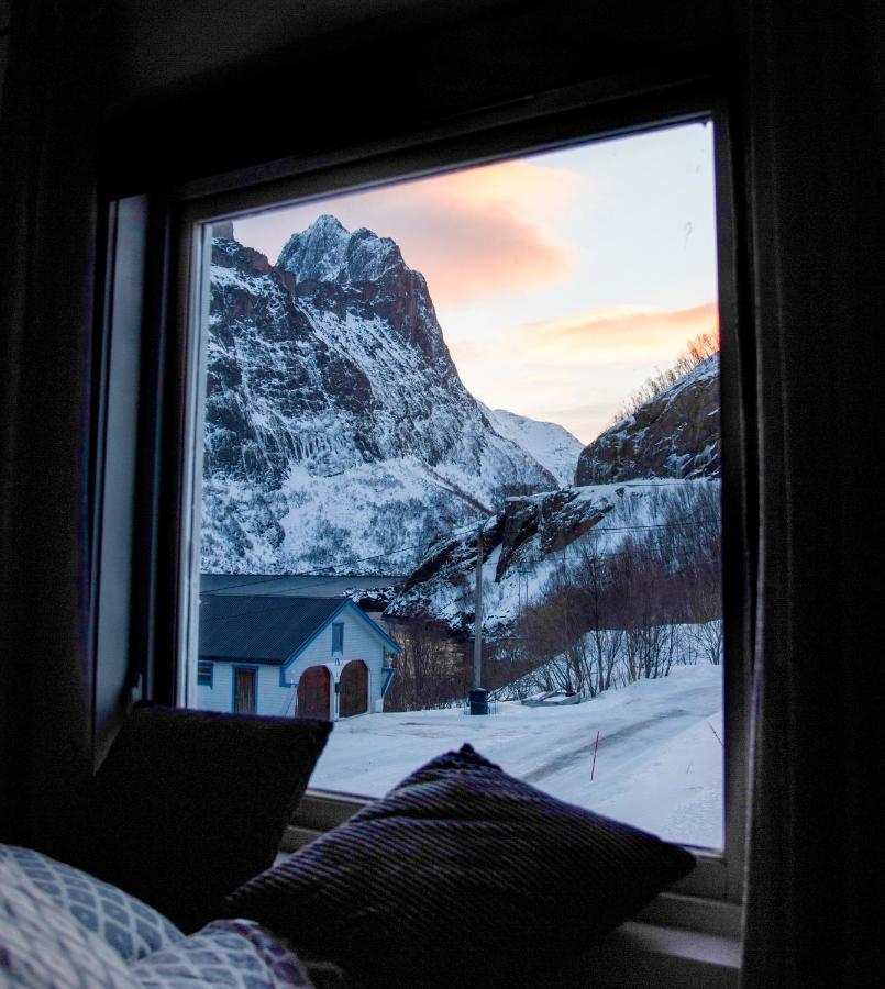 Segla Guesthouse - With View Of Fjord Fjordgard Bagian luar foto